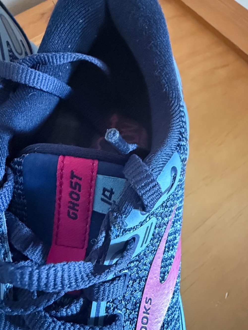 Brooks Ghost 14 Running Shoes. Worn Twice. Excellent Condition! - Picture 3 of 10